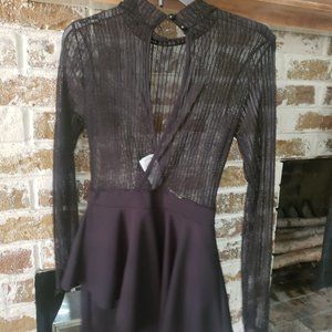 Womens Small Romper Agaci